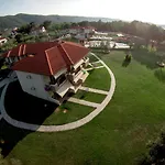 Top Studios