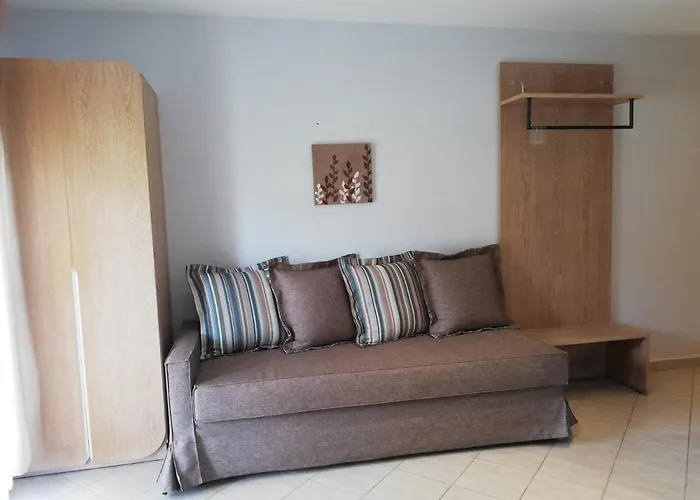Top Studios Πανσιόν 4*