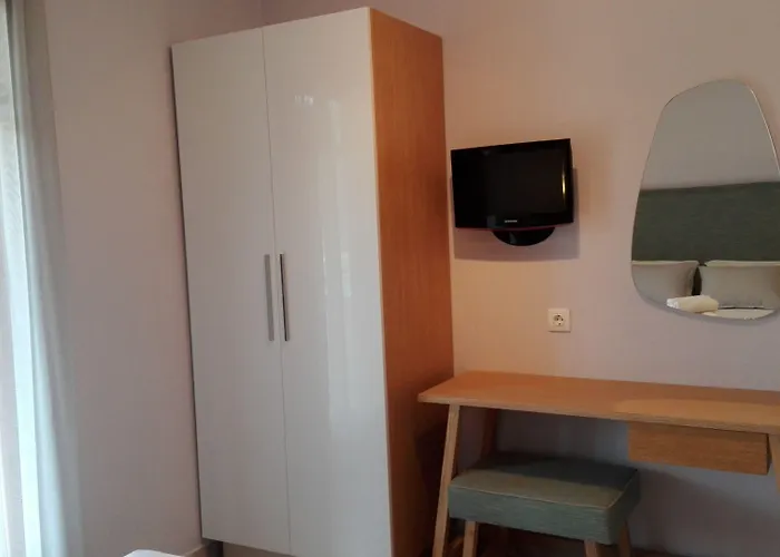 Top Studios Pensión