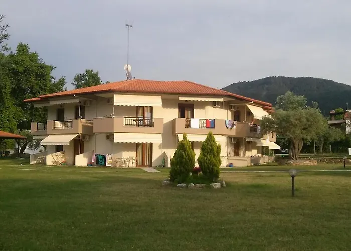 Top Studios Pensión 4*