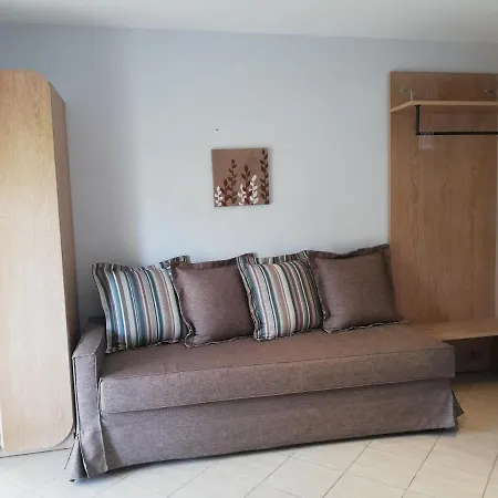 Top Studios Vendégház 4*